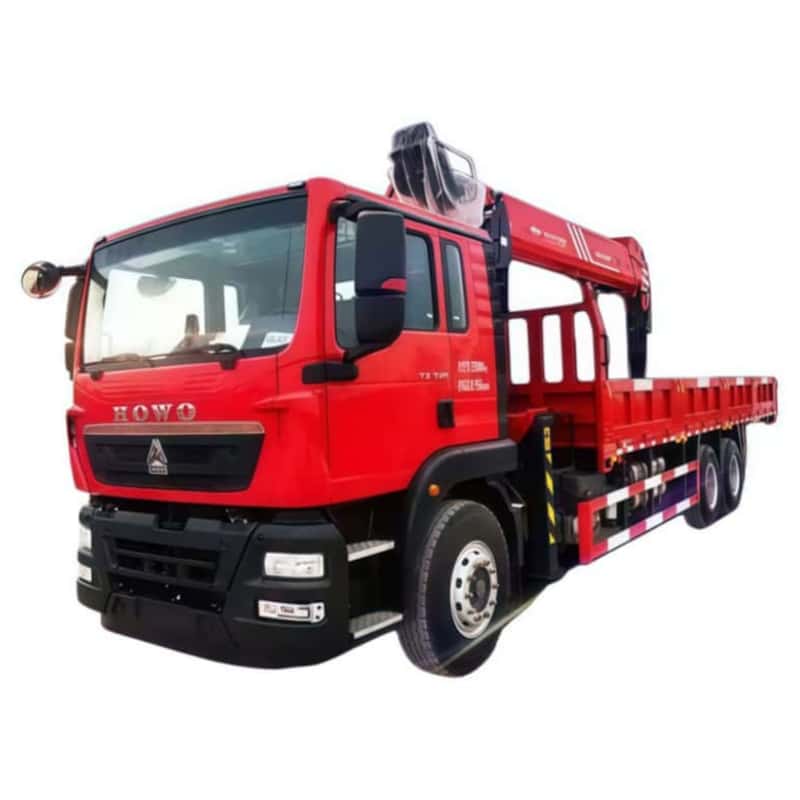 China sinotruk chassis equipped with XCMG crane, multi-functional truck-mounted crane and transport truck