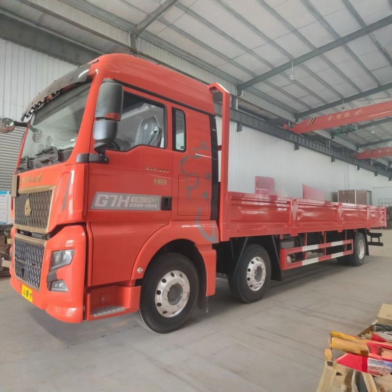 Грузовик-платформа Sinotruk Sitrak G7H 6×2 длиной 9,6 метра