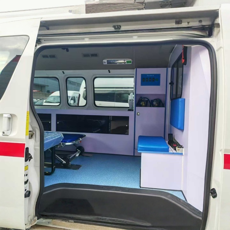 Машина скорой помощи Foton Fengjing-G7