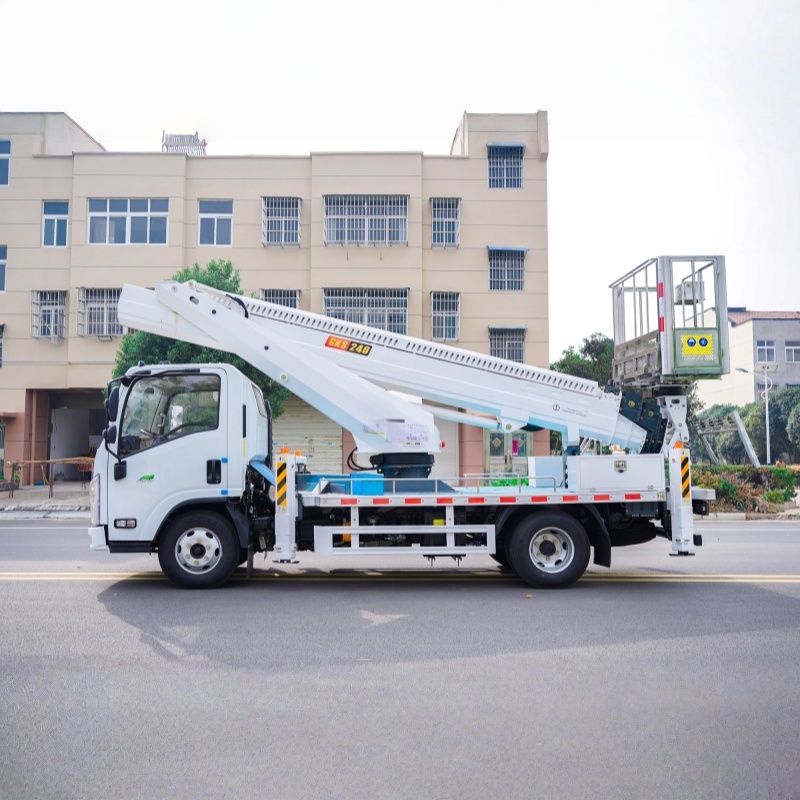 Isuzu 18M Telescopic Boom Aerial Work PlatformTruck