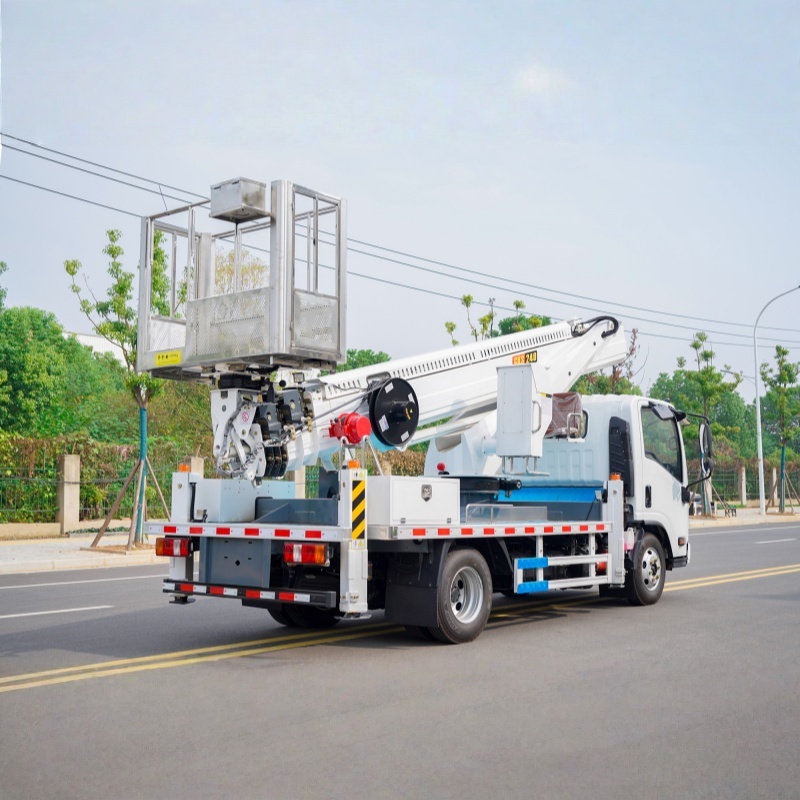 Isuzu 18M Telescopic Boom Aerial Work PlatformTruck