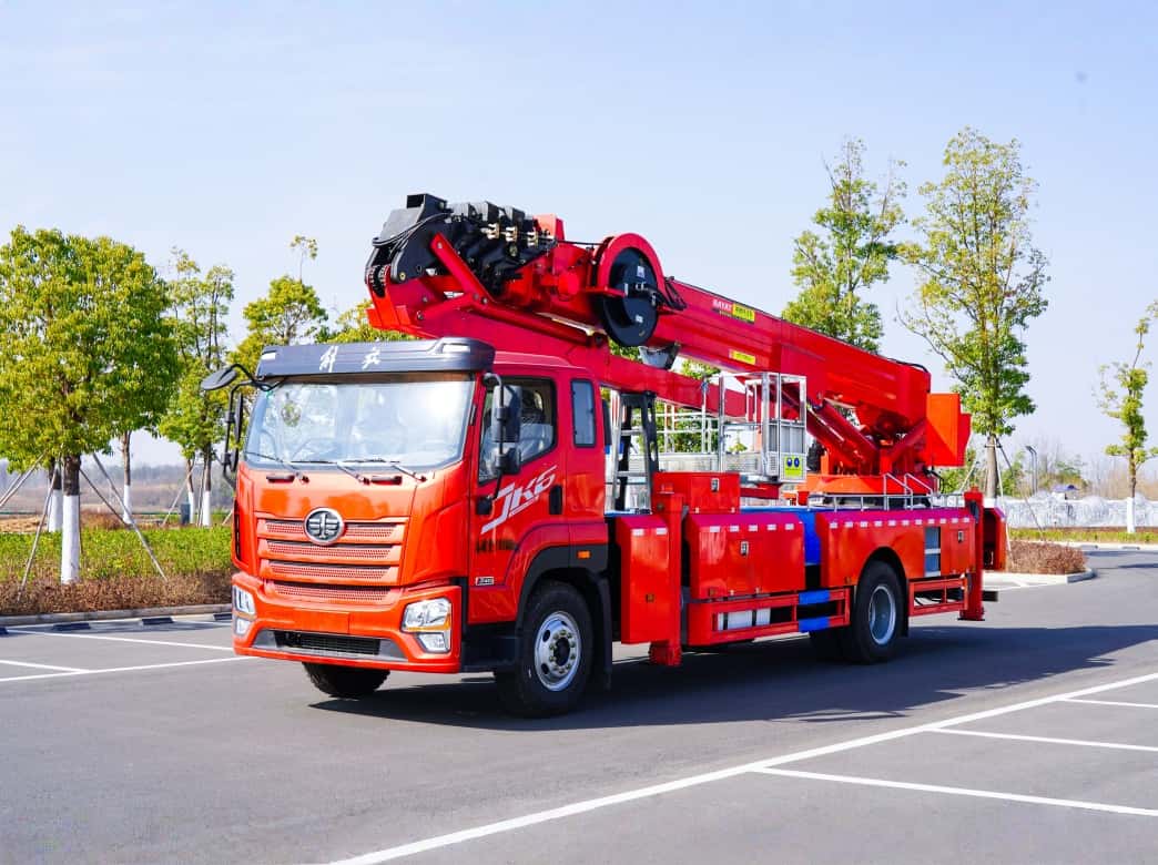 ISUZU 28m Telescopic Boom Aerial Work Platform ISUZU 28m Telescopic Boom Aerial Work Platform
