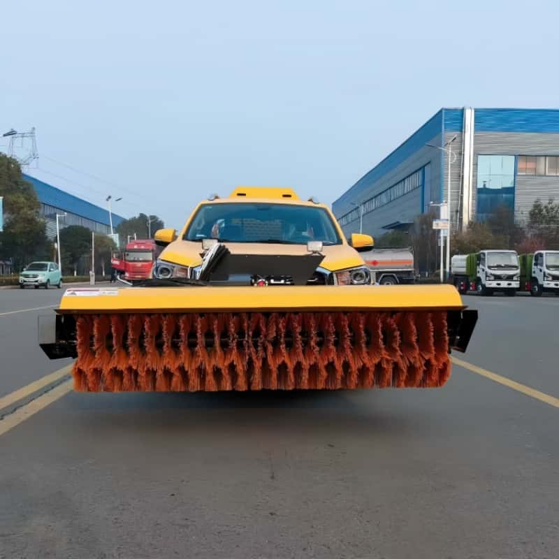 SAIC Pickup Snow Removal Vehicle with Integrated Plow & Spreader