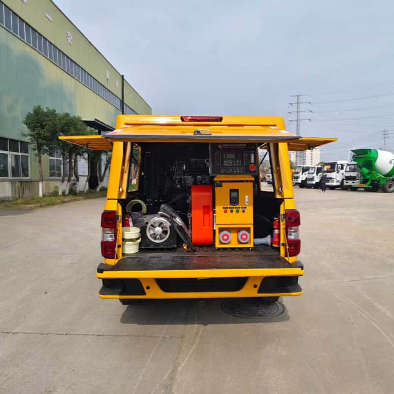 Isuzu Double Cab Rescue Vehicle with 600m³/h Drainage Pump