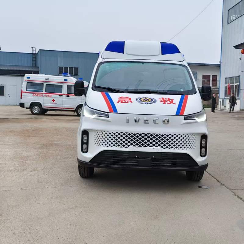 Iveco Juxing Long Wheelbase High Roof Ambulance (бензиновый)