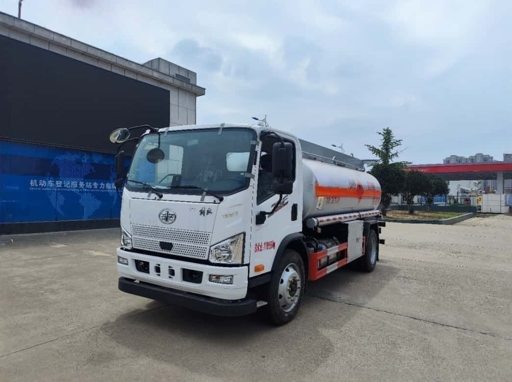ISUZU 28m Telescopic Boom Aerial Work Platform ISUZU 28m Telescopic Boom Aerial Work Platform