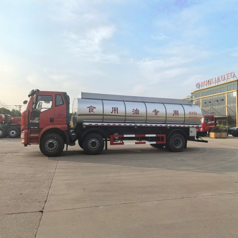 FAW 8x4 20000L Food-Grade Stainless Steel Edible Oil Transport Truck
