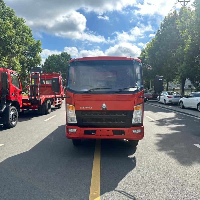 HOWO 4X2 Light Dump Truck
