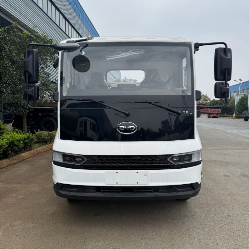 Электромобиль BYD 5000L для перевозки свежего молока