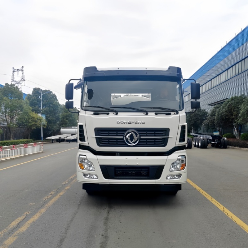 DFL Tianlong rear double-axle 16000L milk tank truck