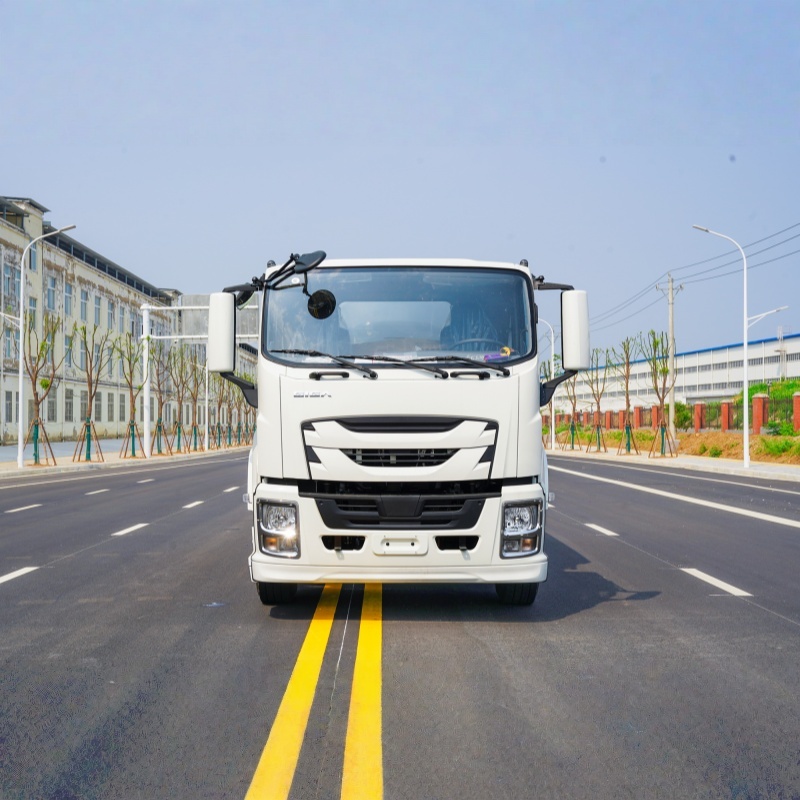 Isuzu 12000L 4×2 Sludge removal dump truck
