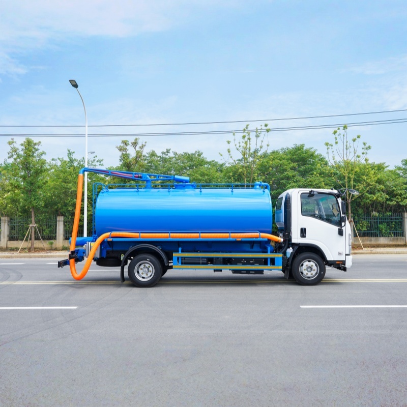 ISUZU 8000L Fecal Suction Truck Vacuum Sewage Suction Truck