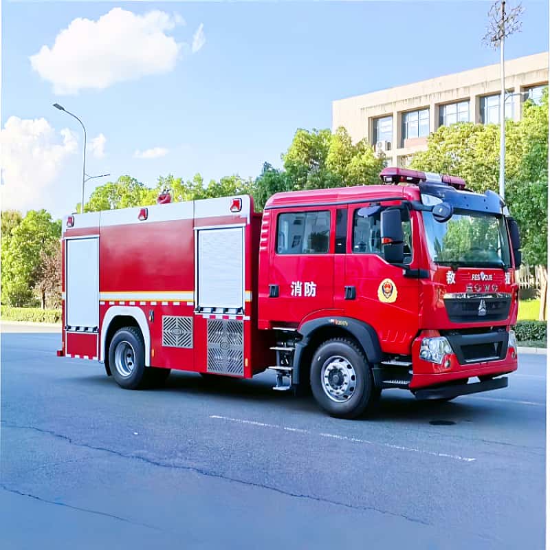 Пожарная машина Sinotruk Howo грузоподъемностью 8 тонн с пенообразователем