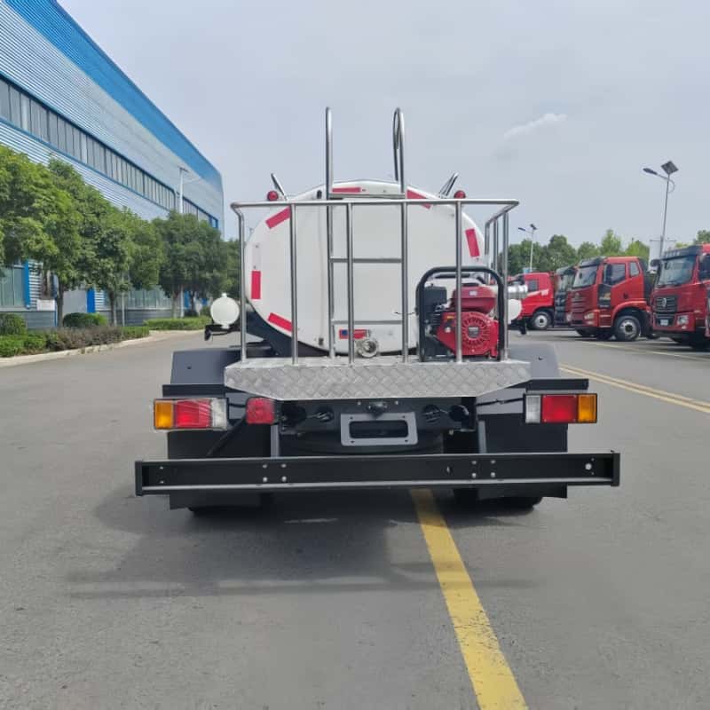 Водовоз ISUZU 4x2 5000 л