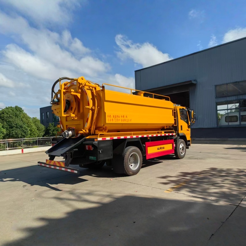 Ассенизационная машина SINOTRUK HOWO 10000L для очистки сточных вод
