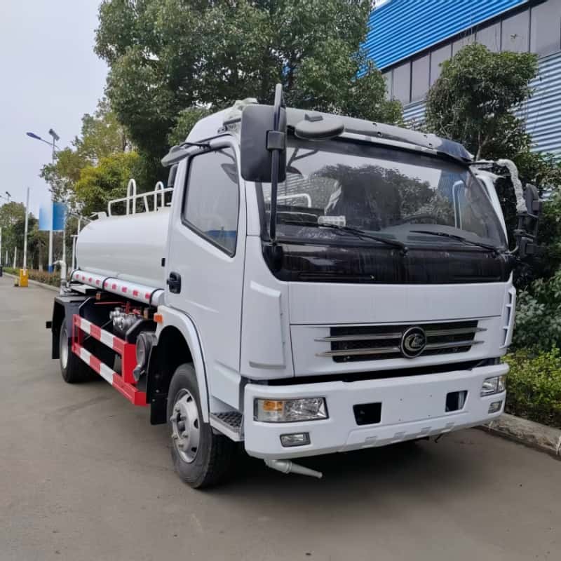 Поливочная машина Dongfeng 5000L
