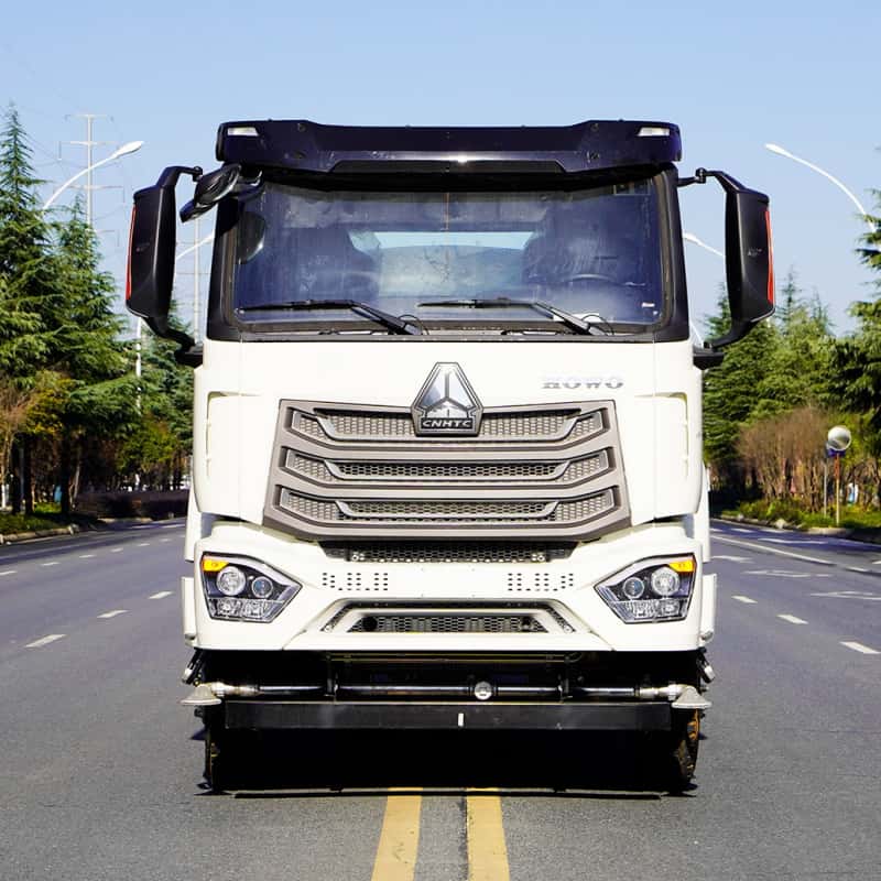 Sinotruk  14000L dust suppression sprinkler truck
