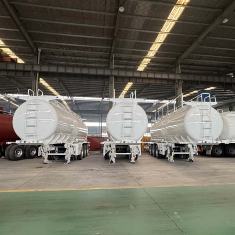 30000L transport corrosive semi-trailer truck