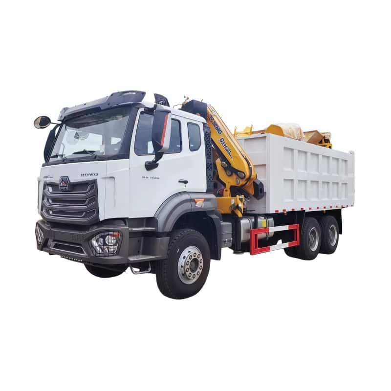 Самосвал HOWO 6x4 мощностью 400 л.с. с 10-тонным 5-секционным складным стреловым краном XCMG.