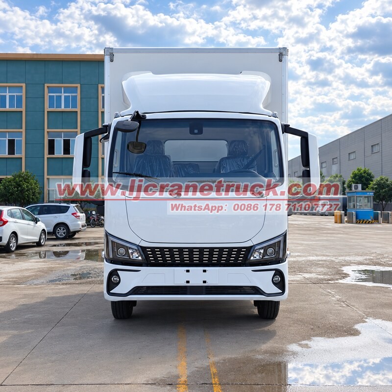 Рефрижераторный грузовик SHACMAN G300 4×2 грузоподъемностью 5 тонн