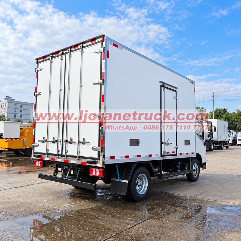 Рефрижераторный грузовик SHACMAN G300 4×2 грузоподъемностью 5 тонн